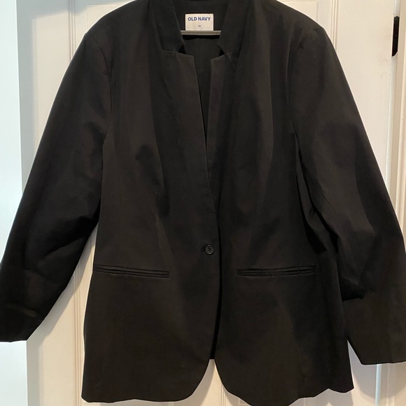 Notch collar Old Navy blazer. Colour - navy. Fully lined with shoulder pads - Picture 3 of 3